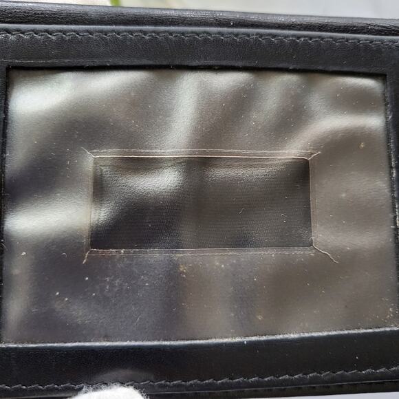 VINTAGE GUCCI BLACK LEATHER ID CARD HOLDER BIFOLD WALLET - Picture 12 of 16